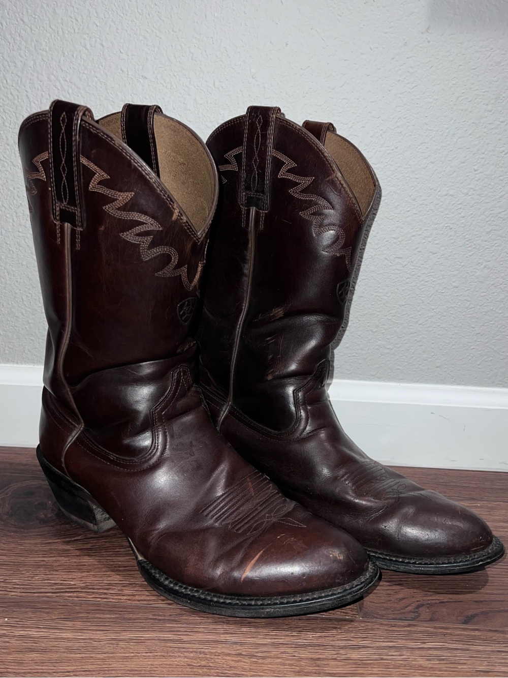 Ariat Dark Brown Leather Western Cowboy Boots